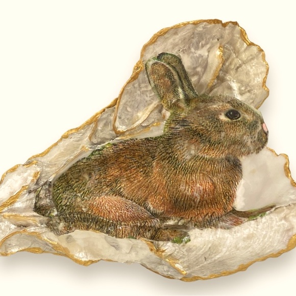 NEW RABBIT CHINOISERIE TOPIARY DECOUPAGE OYSTER SHELL TRINKET, RING or KEY DISH - Picture 4 of 15